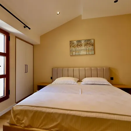 Dynasty - Boutique 4* Shkodra