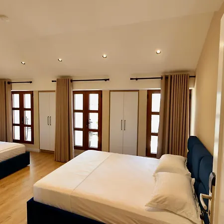 Dynasty - Boutique Hotel