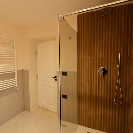 Dynasty - Boutique Szálloda 4*